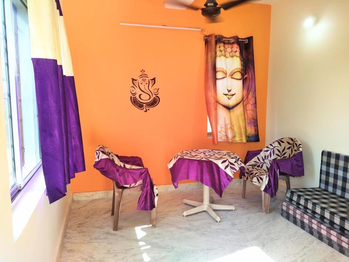Sara Beach House Puri Exterior photo