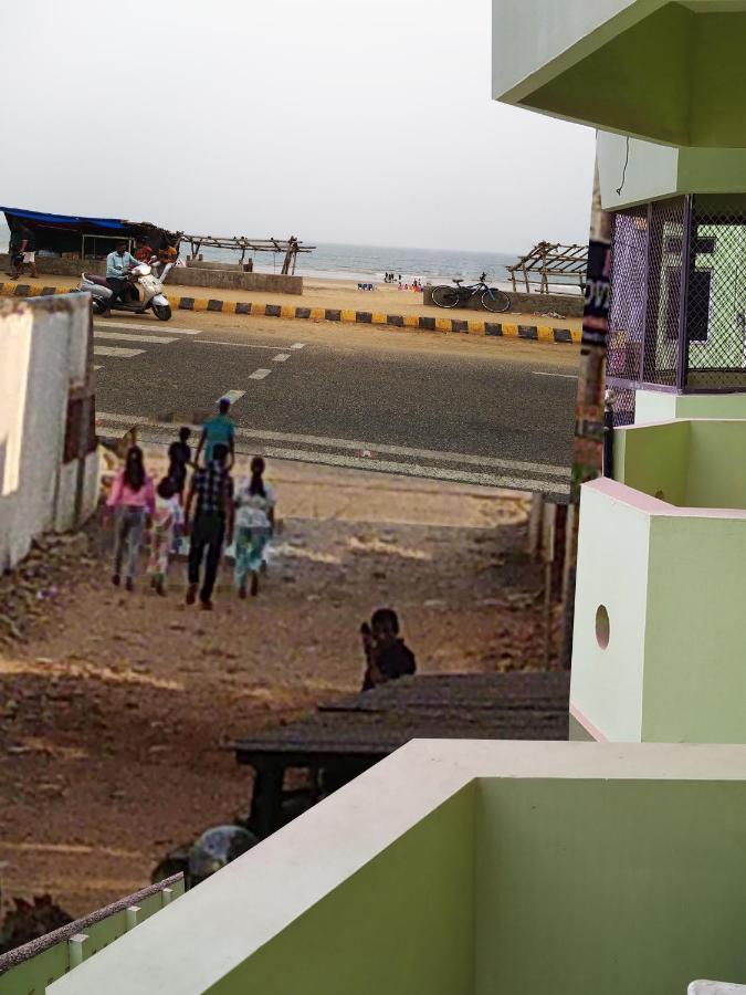 Sara Beach House Puri Exterior photo