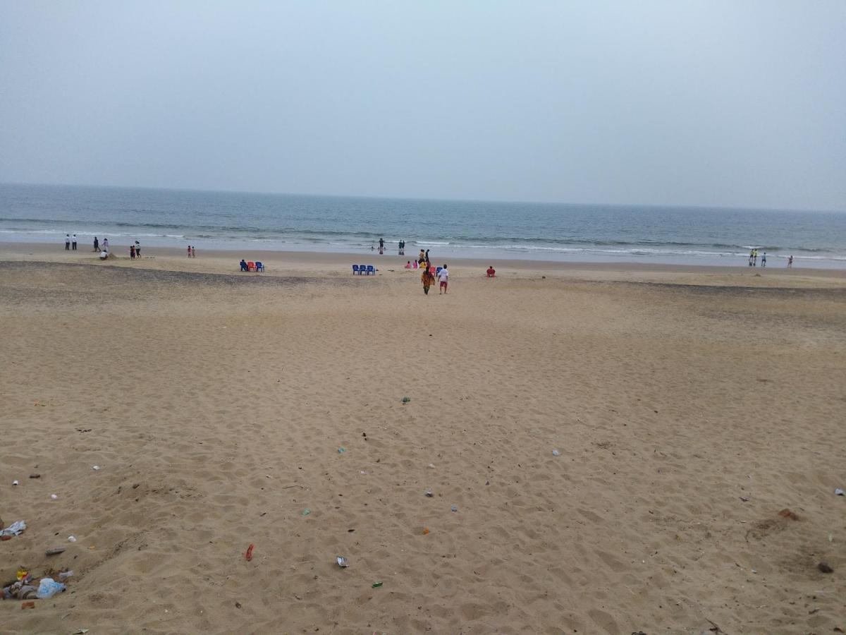 Sara Beach House Puri Exterior photo