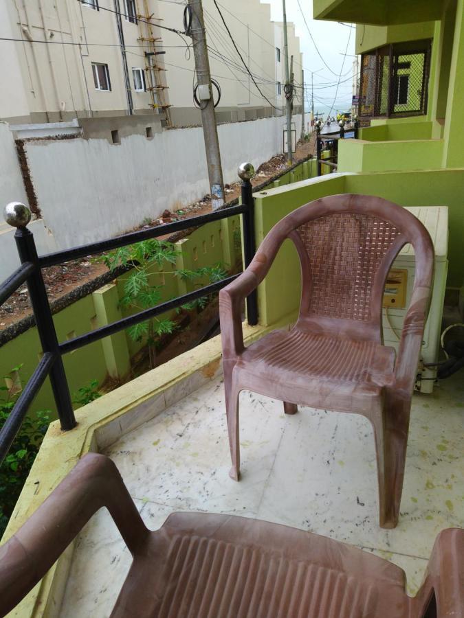 Sara Beach House Puri Exterior photo